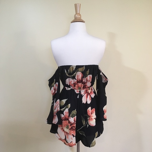 Floral Off Shoulder Tie Front Romper - Picture 7 of 8